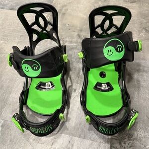 Kids Snowboard Bindings - Black and Green
